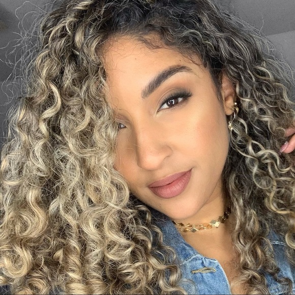 Meet your Posher, Michelle - Picture 1 of 5